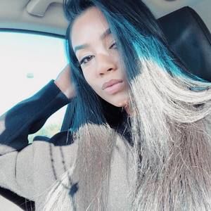 Meet your Posher, Christle